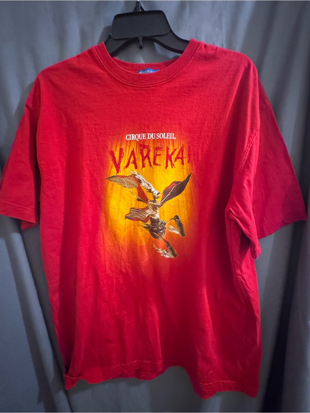 Cirque Du Soleil Varekai Red Graphic Tee Size Large-0089